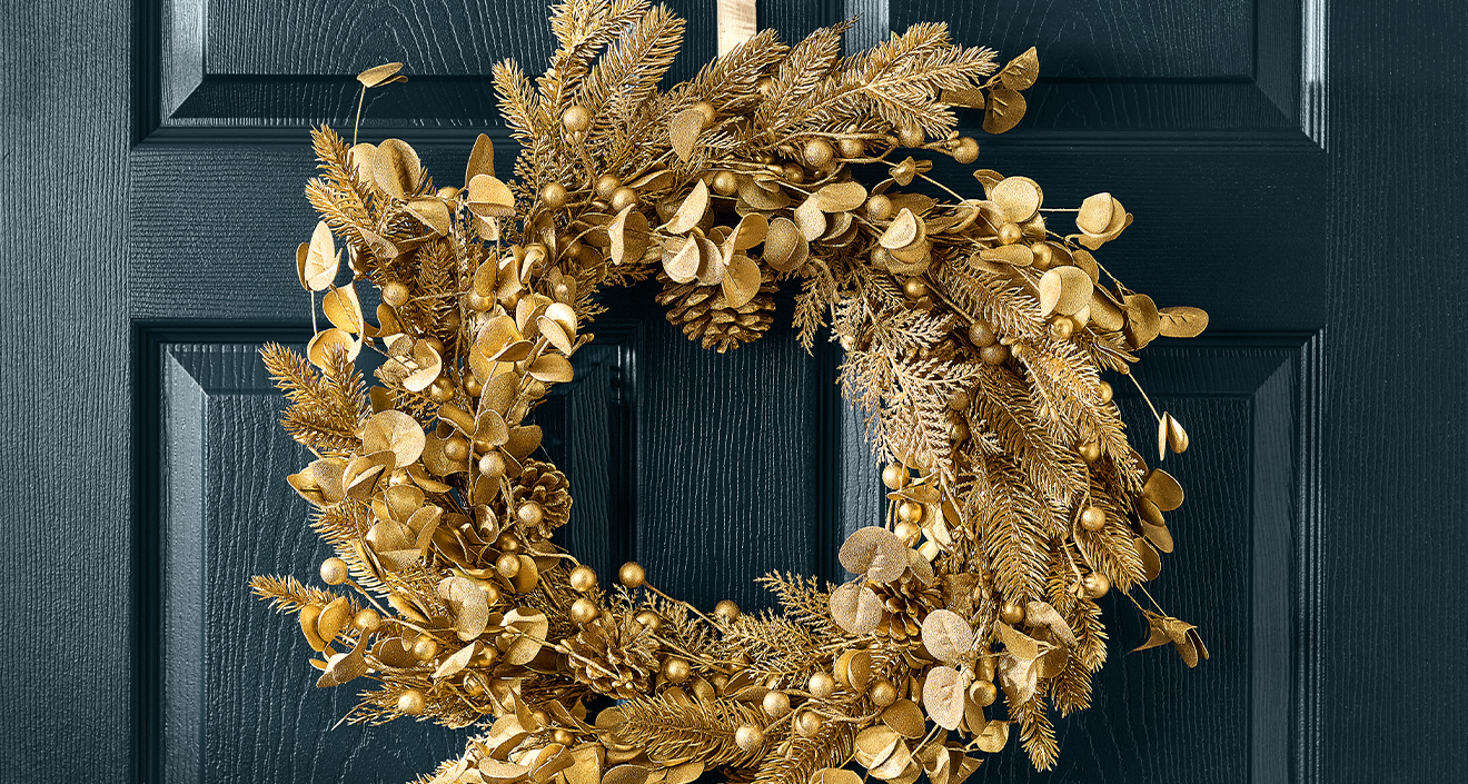 Display wreath on door